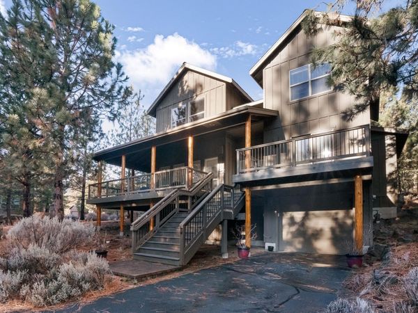 19672 Winter Wren Loop, Bend, OR 97702