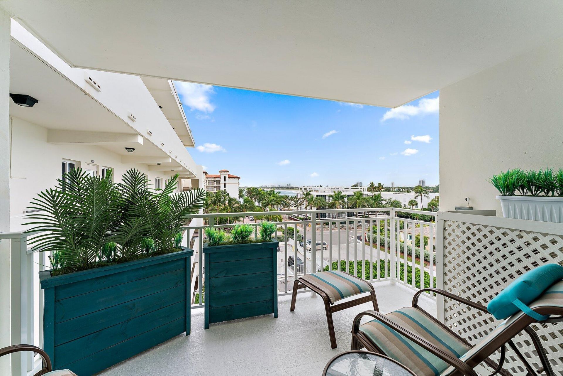 33 S Ocean Avenue, Unit 502, Palm Beach Shores, FL 33404 Photo