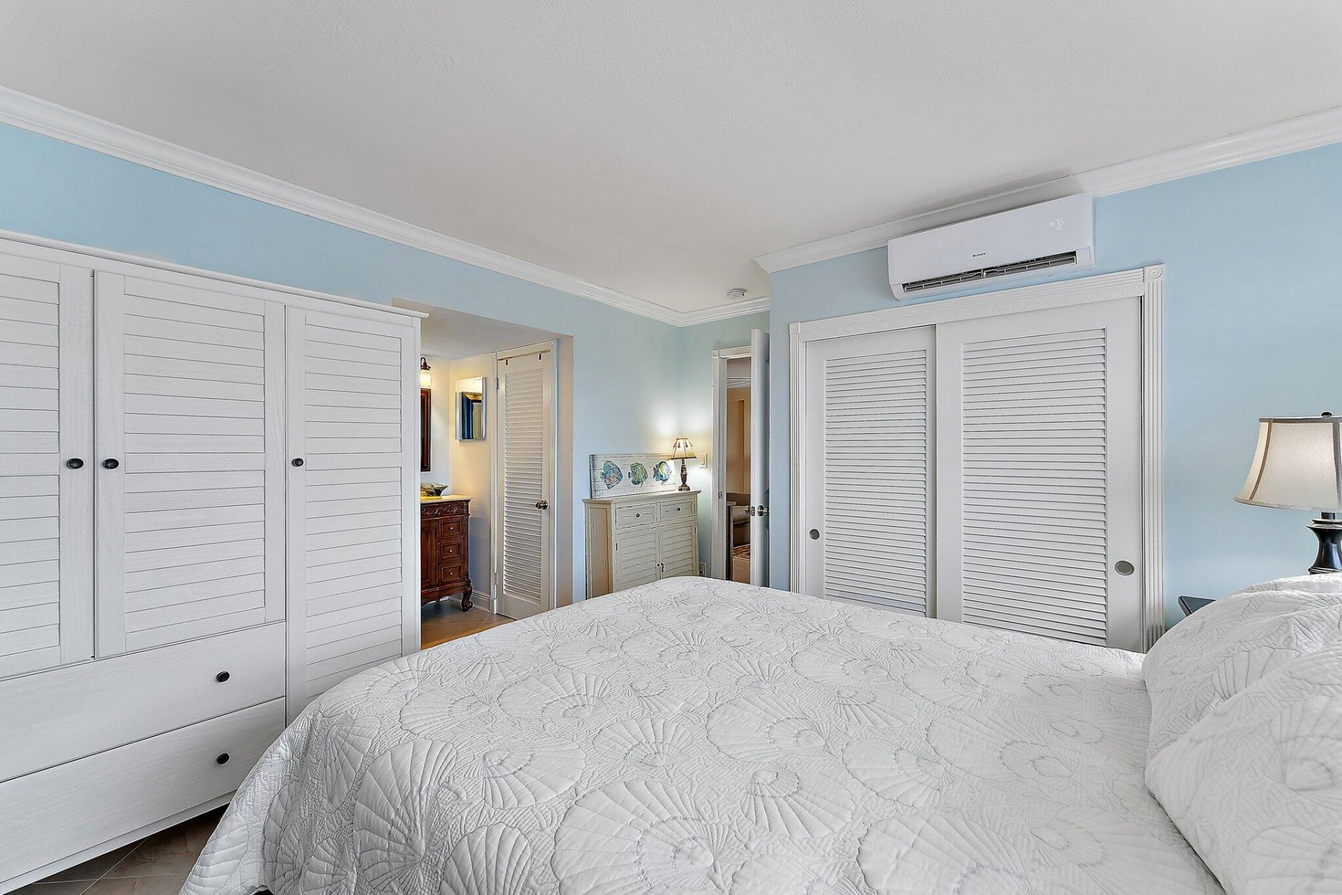 33 S Ocean Avenue, Unit 502, Palm Beach Shores, FL 33404 Photo