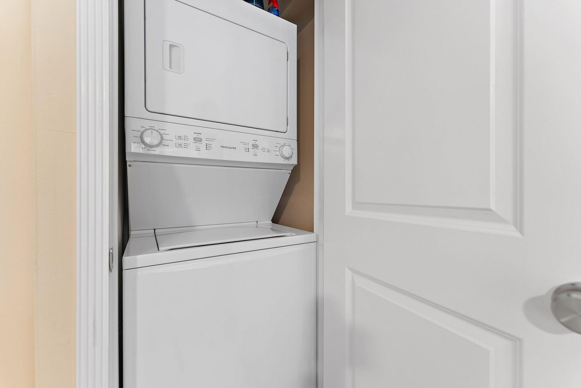 33 S Ocean Avenue, Unit 502, Palm Beach Shores, FL 33404 Photo