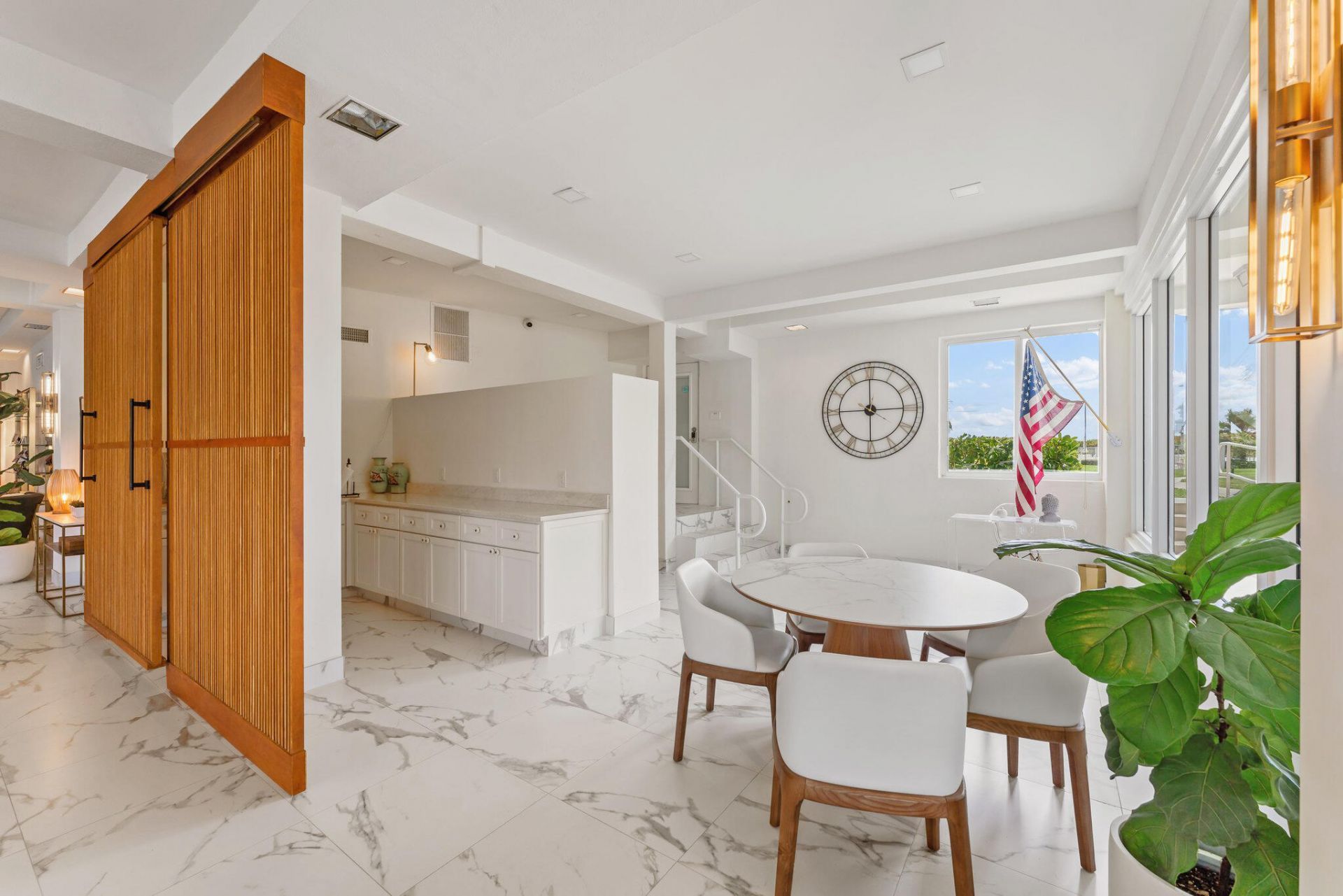 33 S Ocean Avenue, Unit 502, Palm Beach Shores, FL 33404 Photo