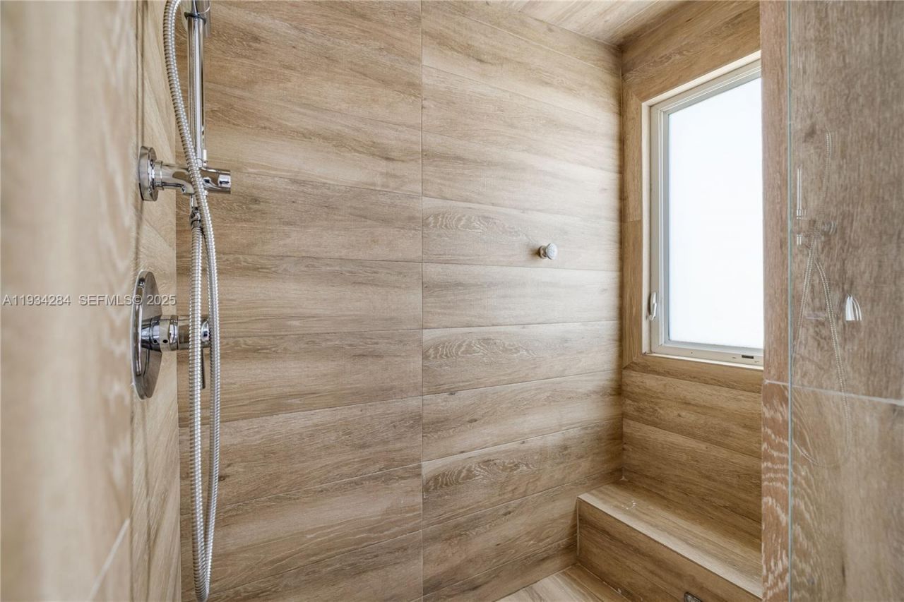 8000 Los Pinos Blvd, Coral Gables, FL 33143 Photo