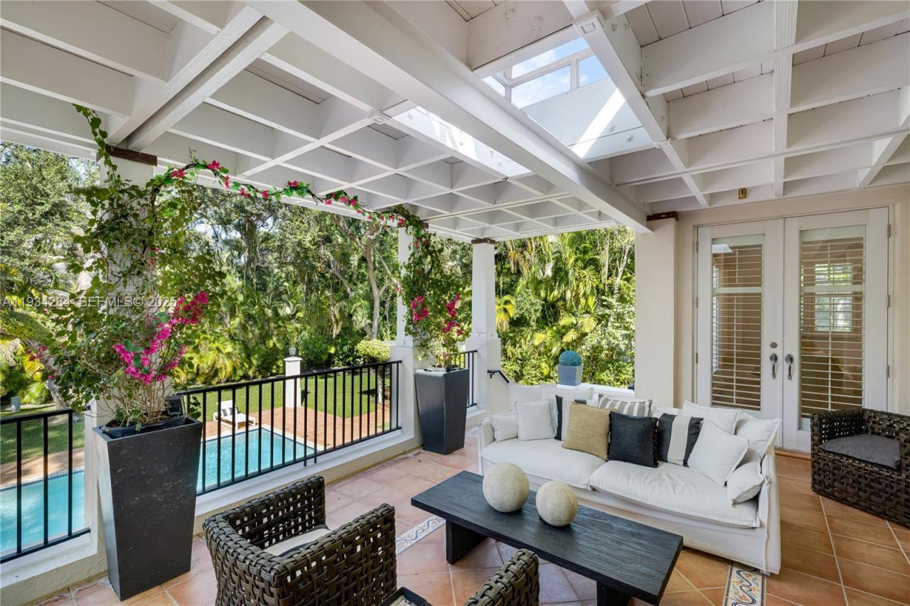 8000 Los Pinos Blvd, Coral Gables, FL 33143 Photo