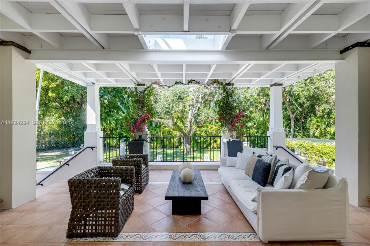 8000 Los Pinos Blvd, Coral Gables, FL 33143 Photo