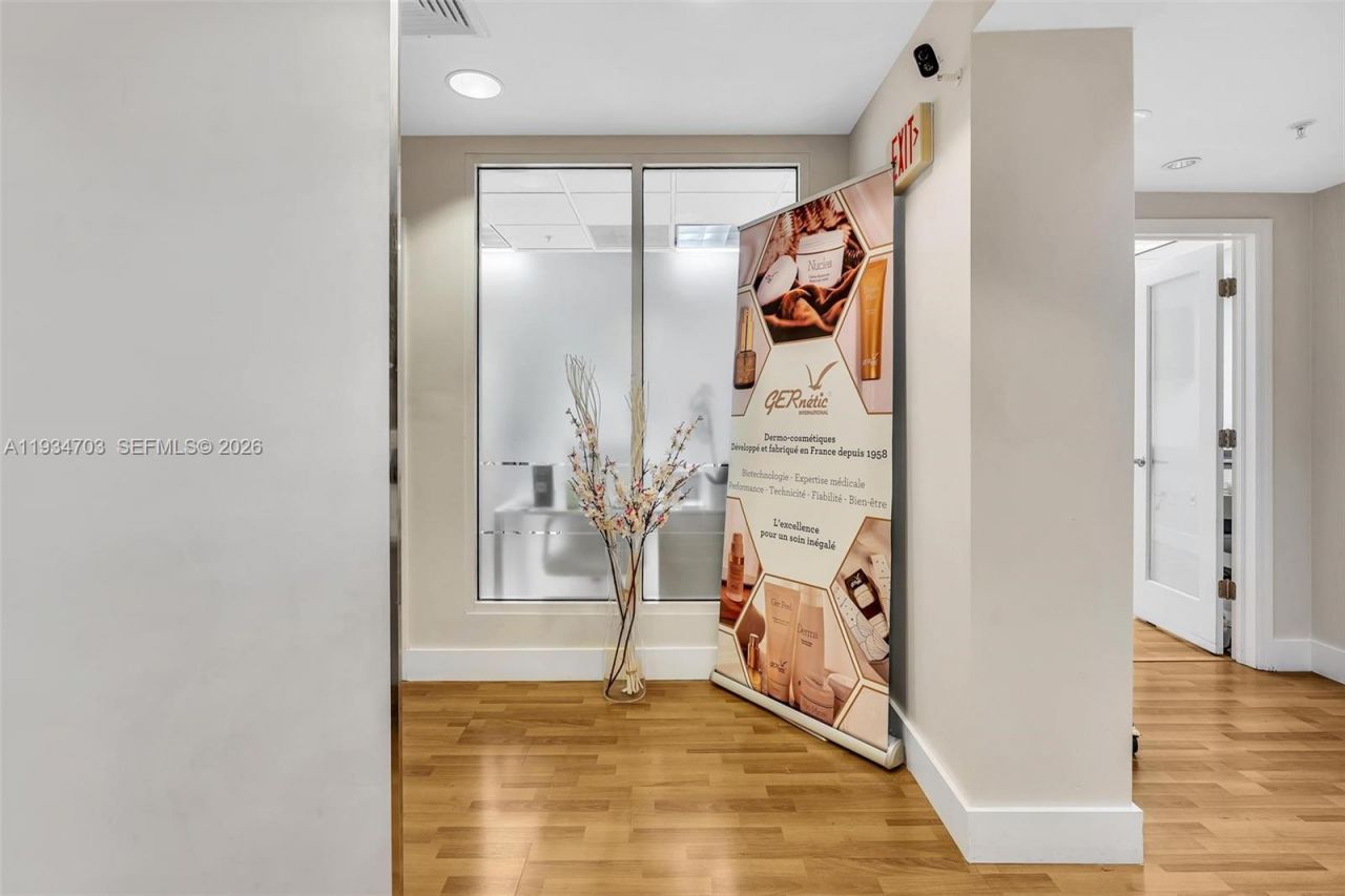 2030 S Douglas Rd, Unit 216, Coral Gables, FL 33134 Photo