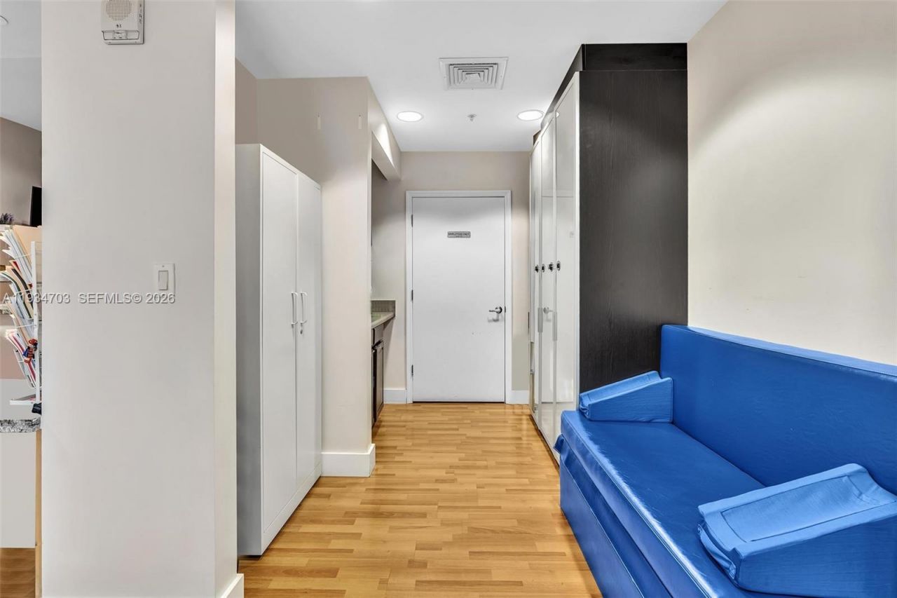 2030 S Douglas Rd, Unit 216, Coral Gables, FL 33134 Photo