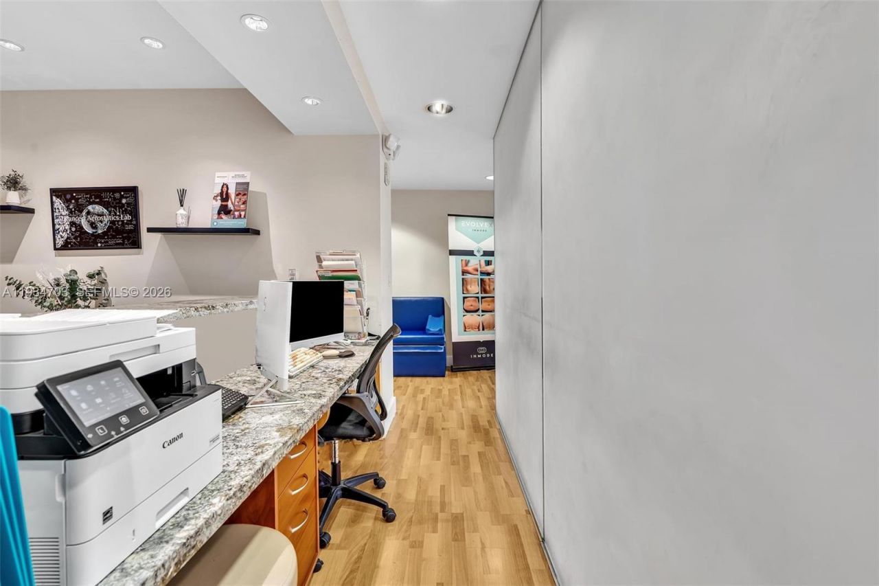 2030 S Douglas Rd, Unit 216, Coral Gables, FL 33134 Photo