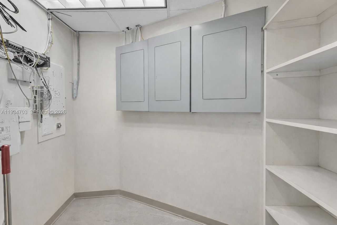 2030 S Douglas Rd, Unit 216, Coral Gables, FL 33134 Photo