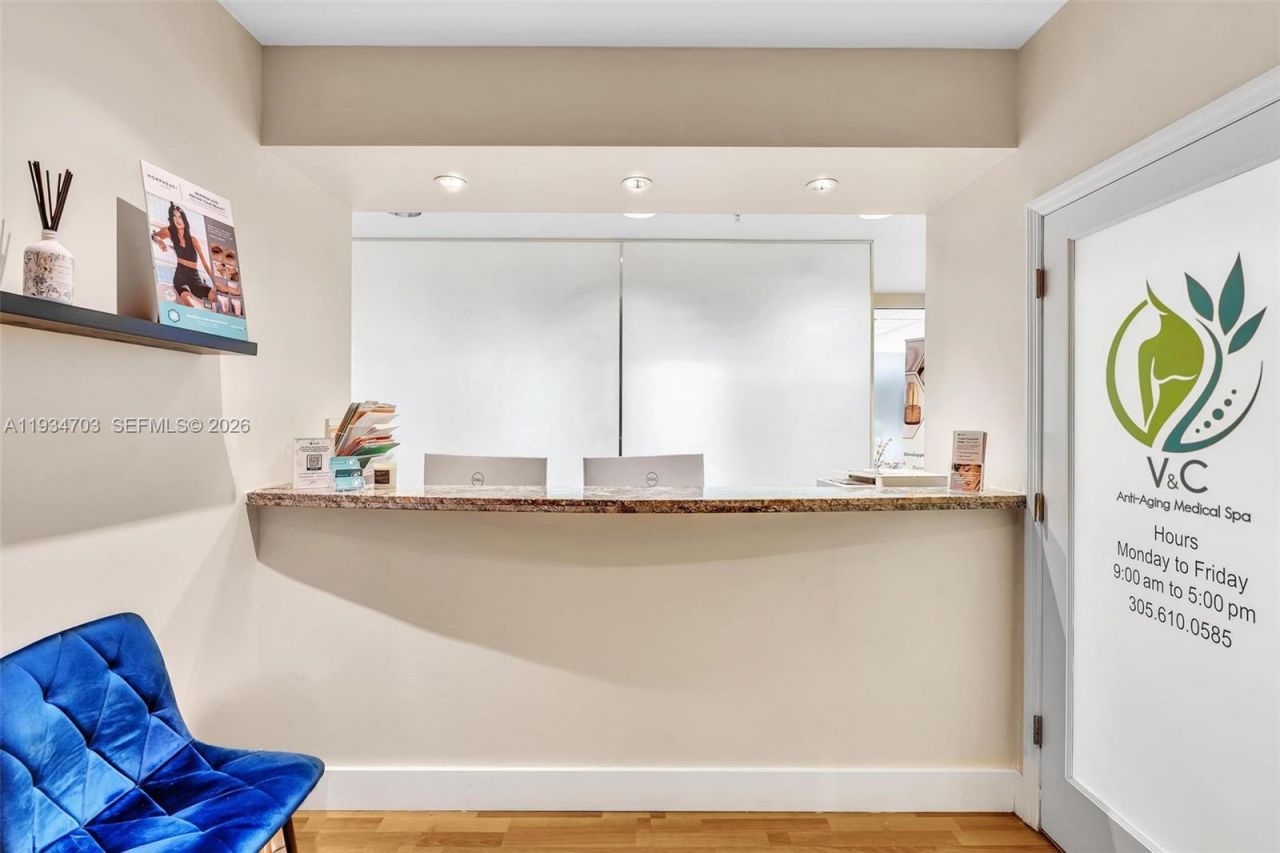 2030 S Douglas Rd, Unit 216, Coral Gables, FL 33134 Photo