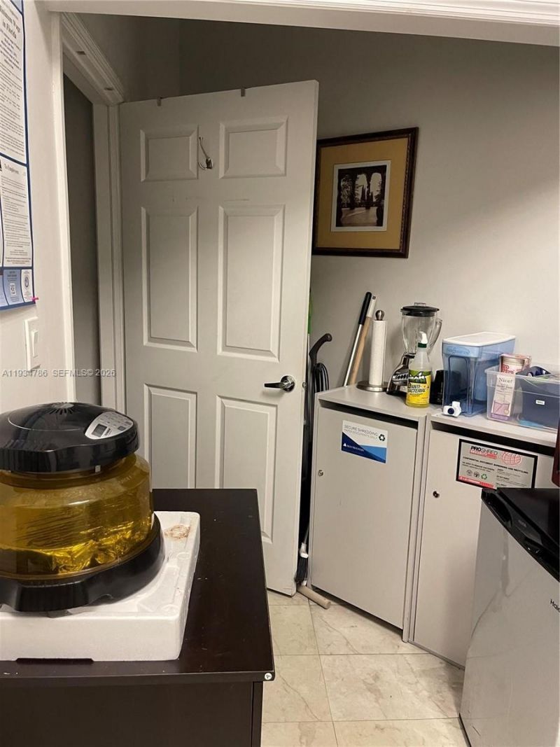 2030 S Douglas Rd, Unit 109, Coral Gables, FL 33134 Photo