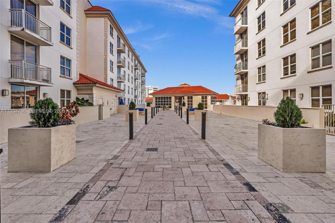 2030 S Douglas Rd, Unit 109, Coral Gables, FL 33134 Photo