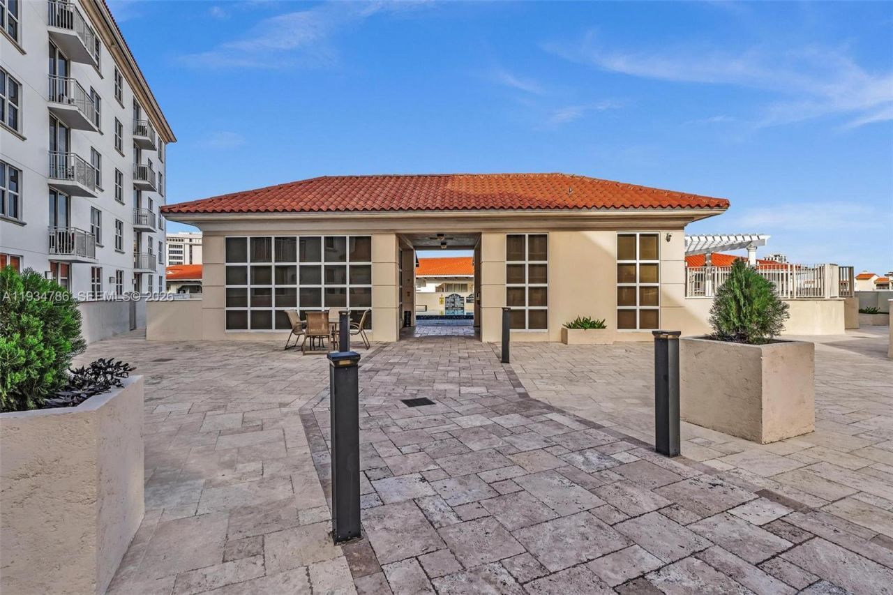 2030 S Douglas Rd, Unit 109, Coral Gables, FL 33134 Photo