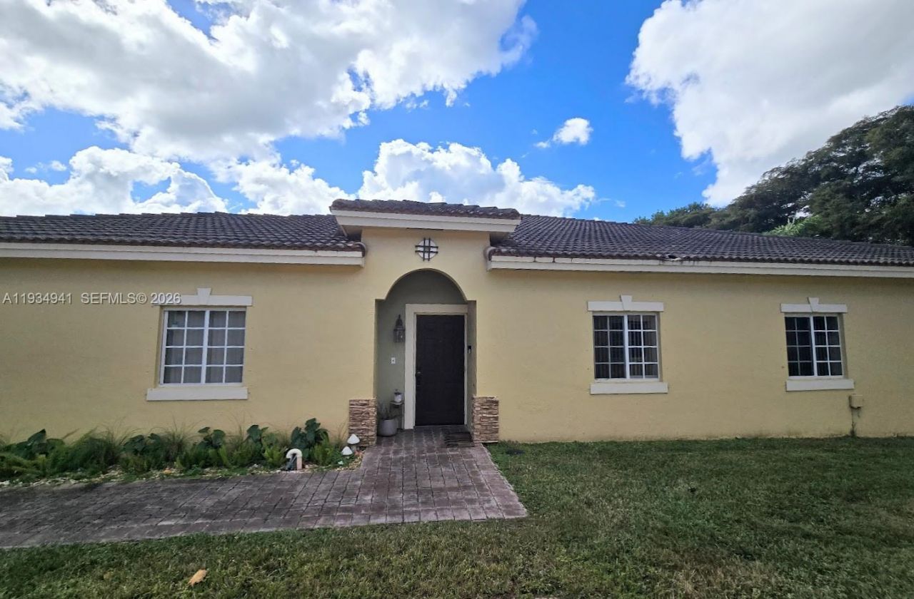 1236 NE 32nd Ave , Homestead, FL 33033 Photo
