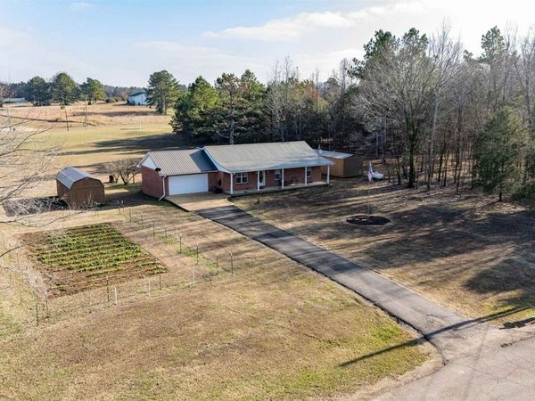 120 WELCOME USSERY DR, Saulsbury, TN 38067