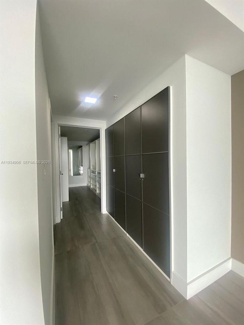 400 Sunny Isles Blvd, Unit 1616, Sunny Isles Beach, FL 33160 Photo
