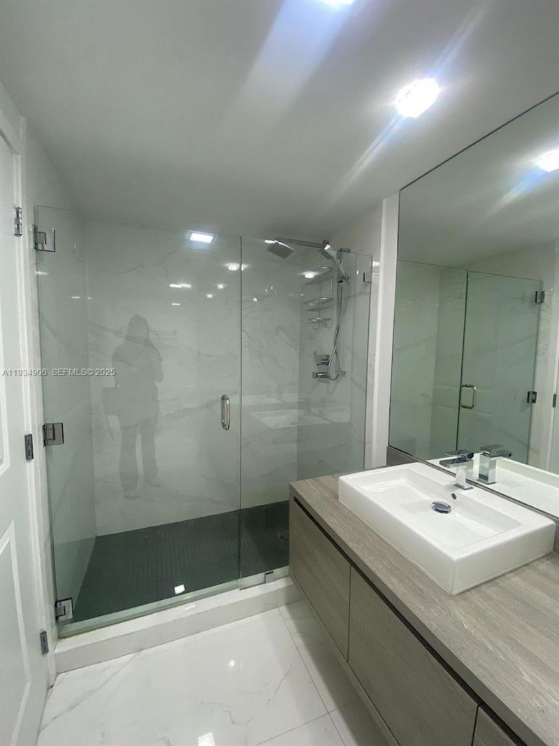 400 Sunny Isles Blvd, Unit 1616, Sunny Isles Beach, FL 33160 Photo