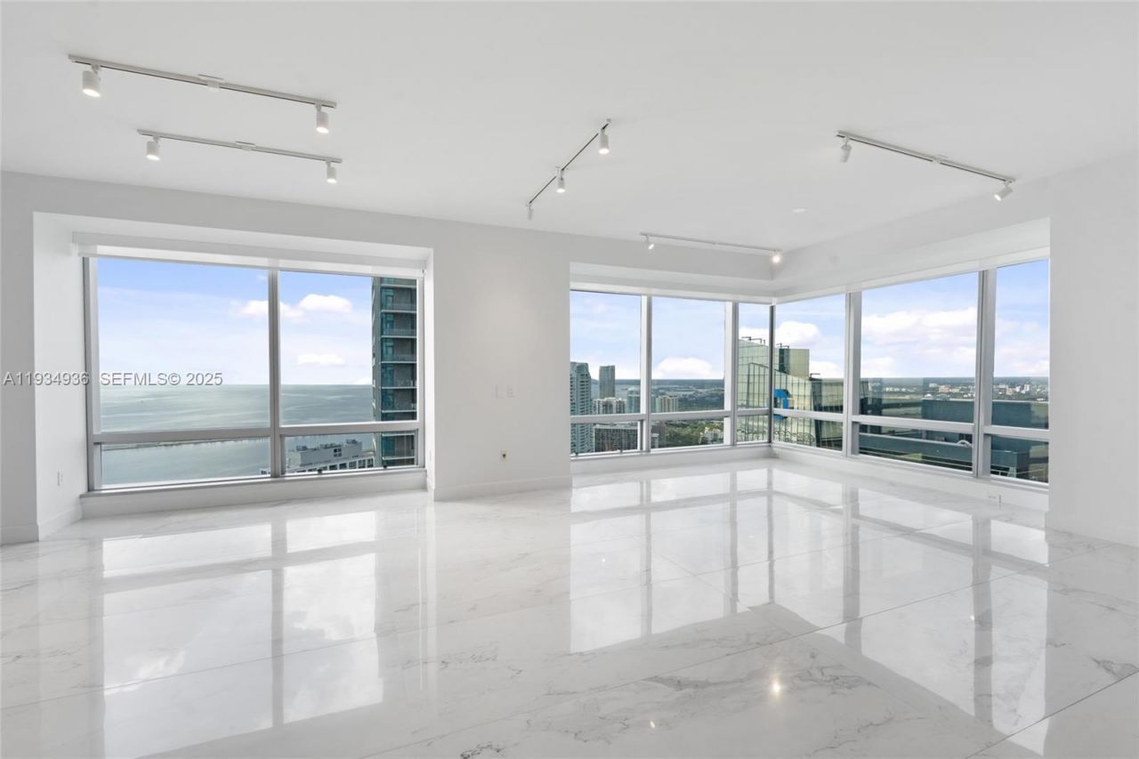 1425 Brickell Ave, Unit 47B, Miami, FL 33131 Photo