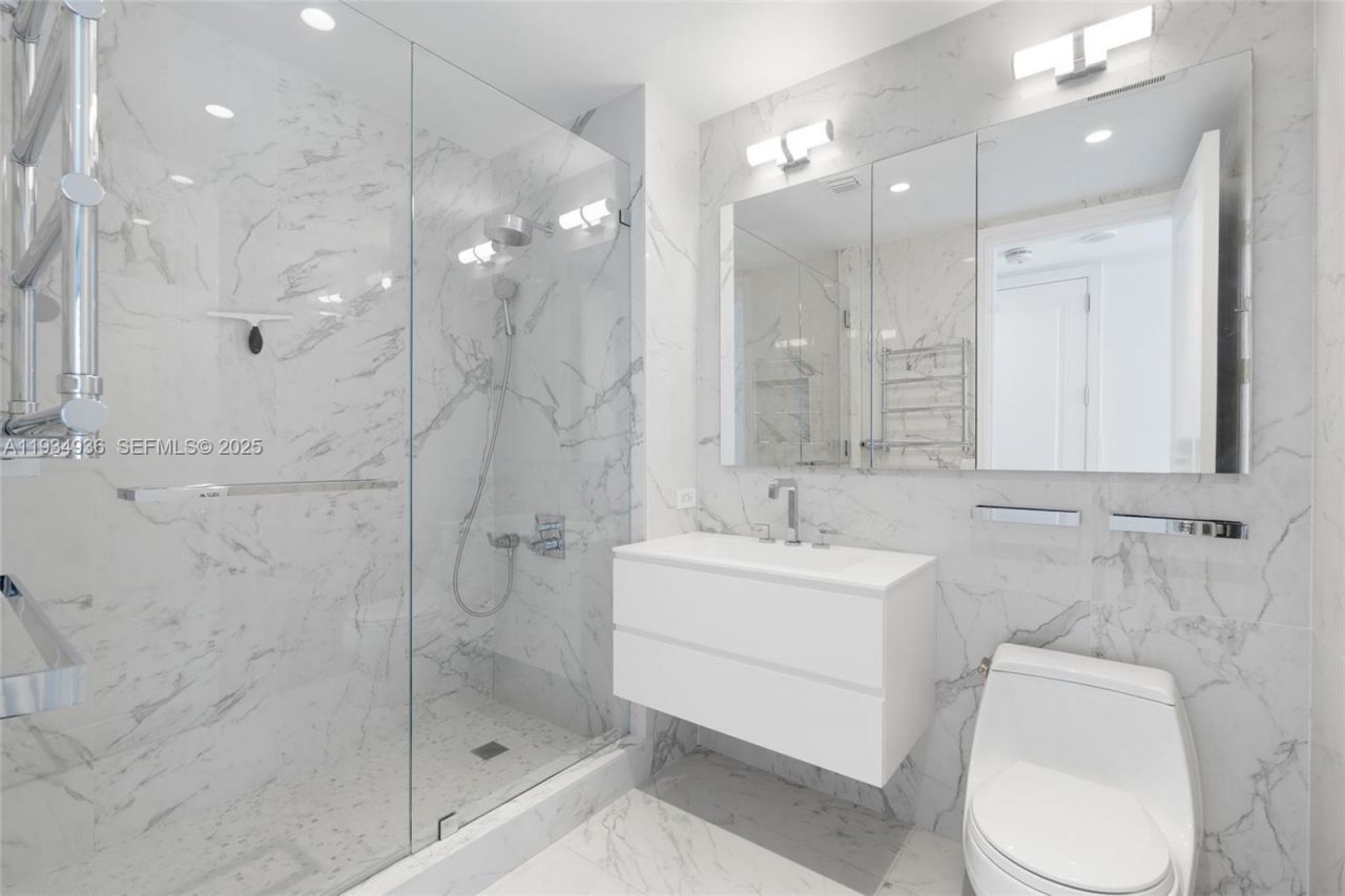 1425 Brickell Ave, Unit 47B, Miami, FL 33131 Photo