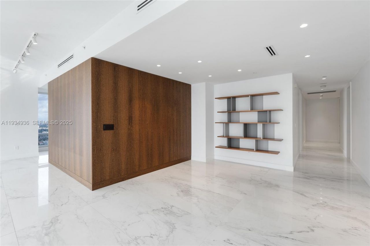 1425 Brickell Ave, Unit 47B, Miami, FL 33131 Photo