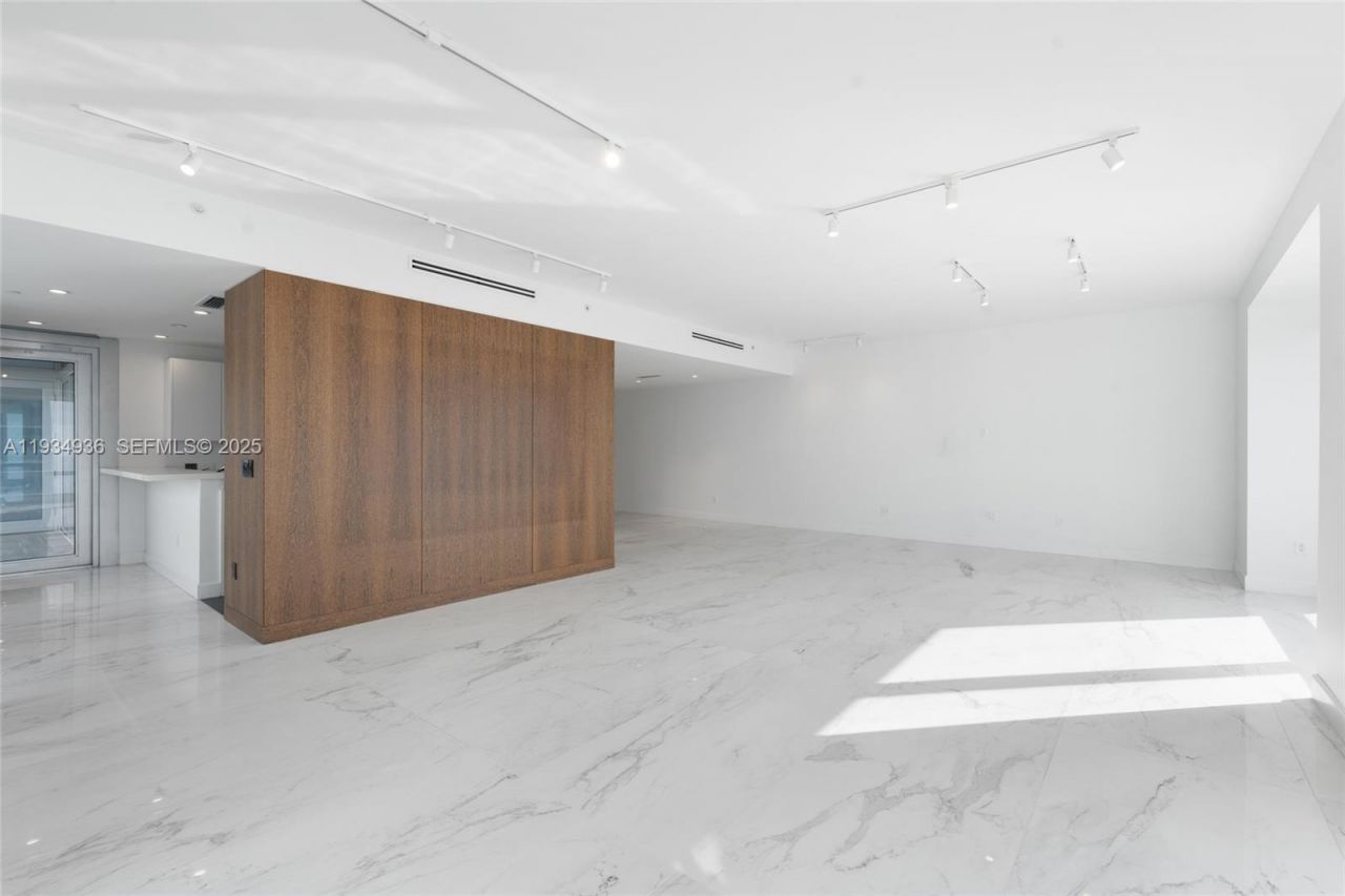 1425 Brickell Ave, Unit 47B, Miami, FL 33131 Photo