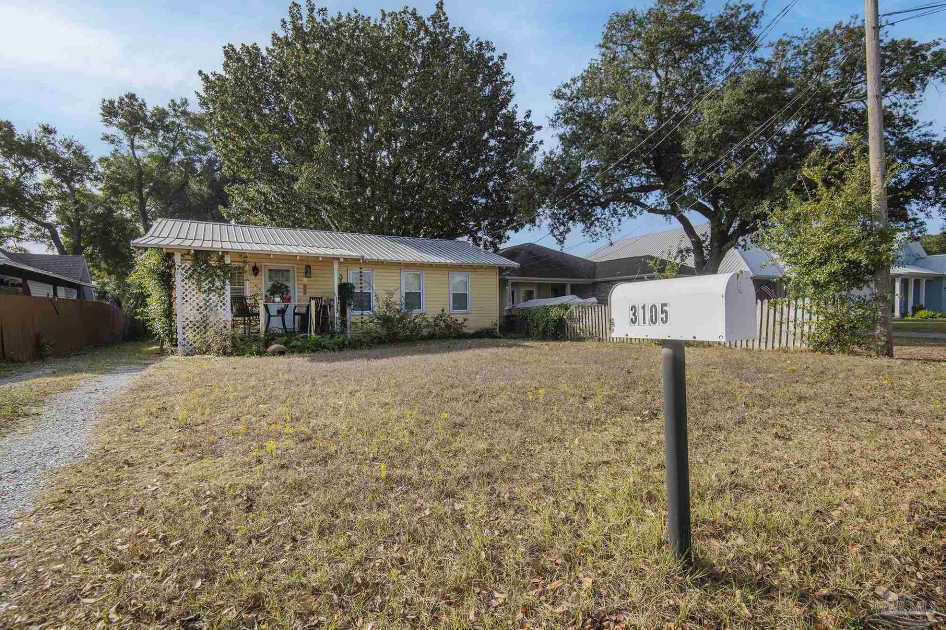 3105 E Lakeview Ave, Pensacola, FL 32503 Main Photo
