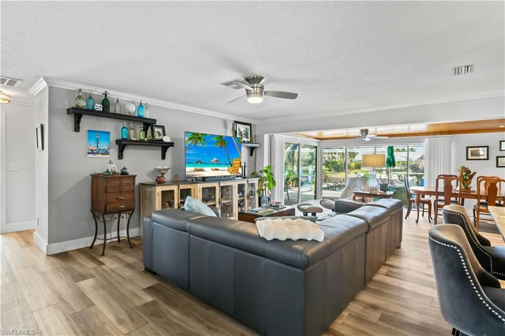 3122 SE 18th Pl, Cape Coral, FL 33904 Photo