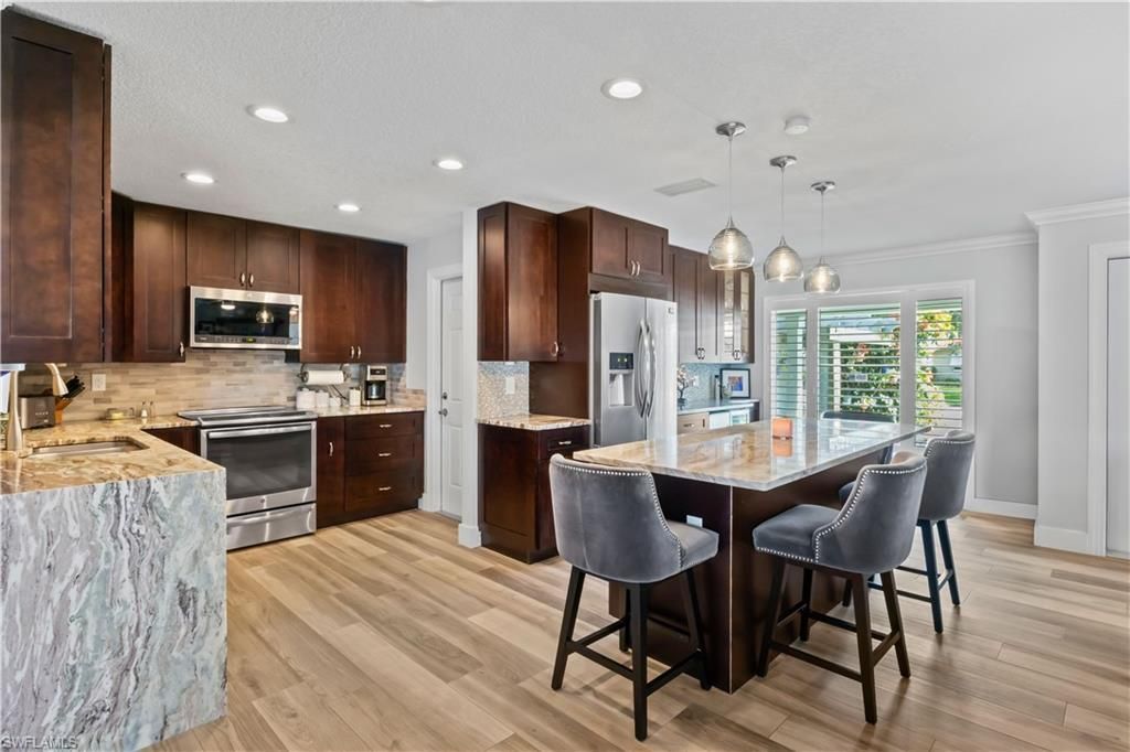 3122 SE 18th Pl, Cape Coral, FL 33904 Photo