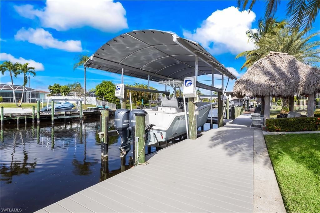 3122 SE 18th Pl, Cape Coral, FL 33904 Photo