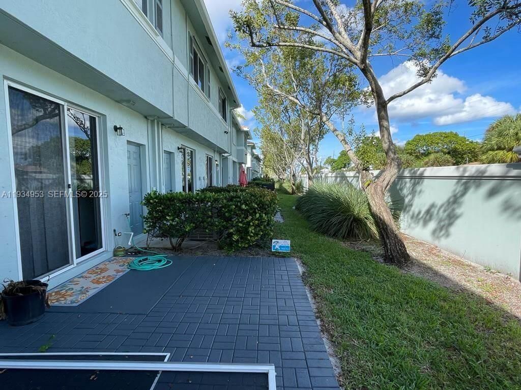 3550 Oleander Ter, Riviera Beach, FL 33404 Photo