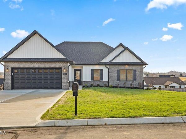 3048 Sawgrass Drive, Jonesborough, TN 37659