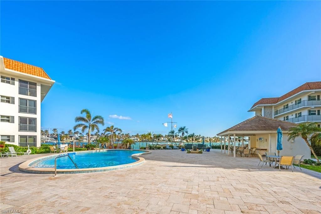 222 Harbour Dr, Unit 114, Naples, FL 34103 Photo