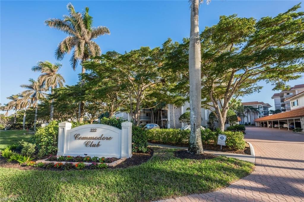 222 Harbour Dr, Unit 114, Naples, FL 34103 Photo