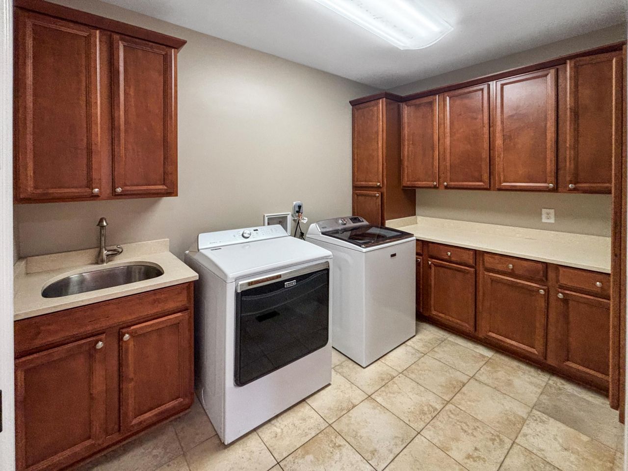 308 Lindrick Court Photo 16