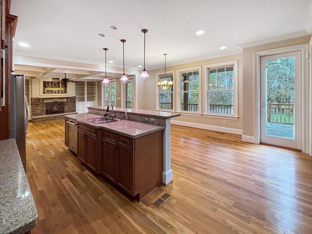 308 Lindrick Court Photo 17