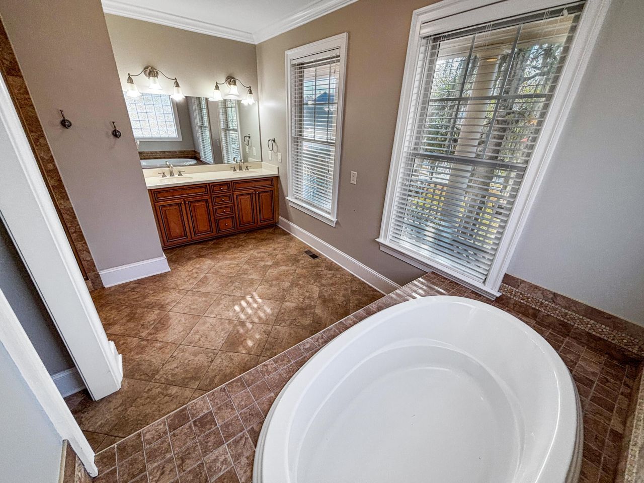 308 Lindrick Court Photo 23