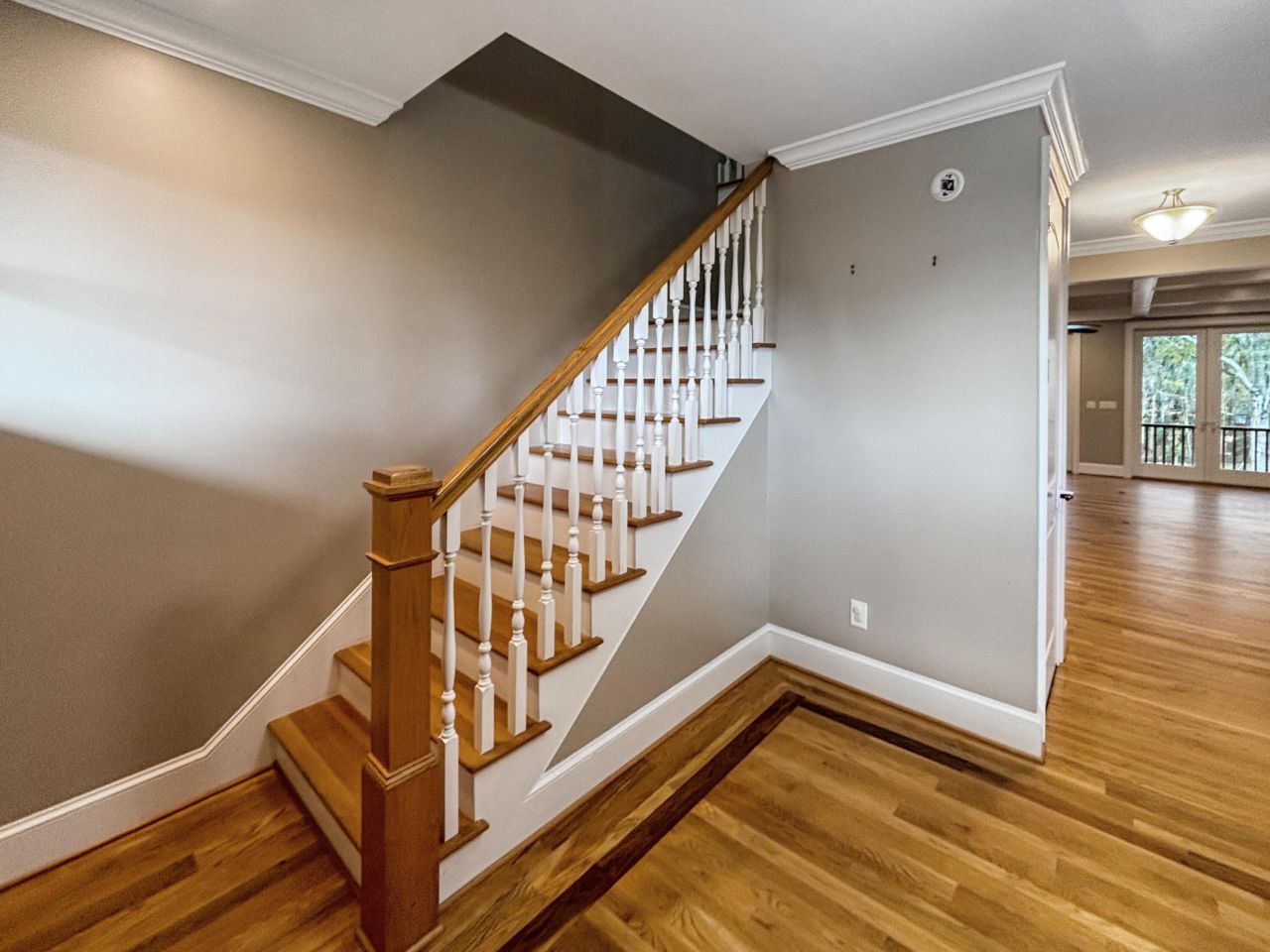 308 Lindrick Court Photo 4