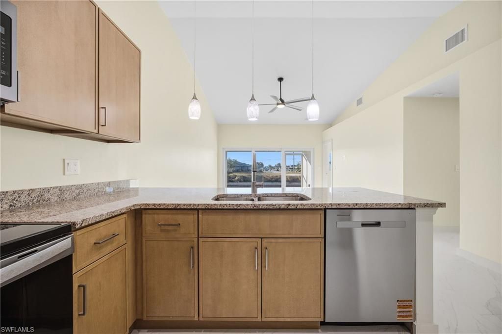 812-814 Mohawk Pkwy, Cape Coral, FL 33914 Photo