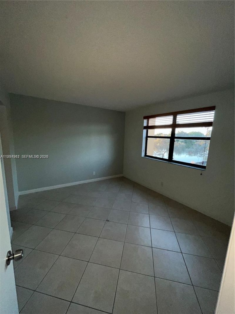 11453 NW 39th Ct, Unit 210-2, Coral Springs, FL 33065 Photo