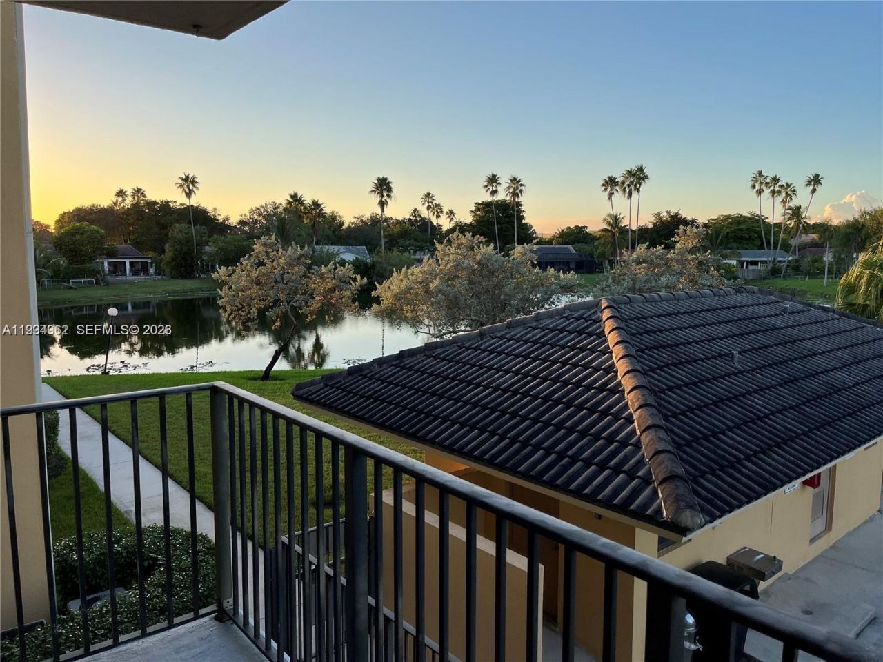 11453 NW 39th Ct, Unit 210-2, Coral Springs, FL 33065 Photo