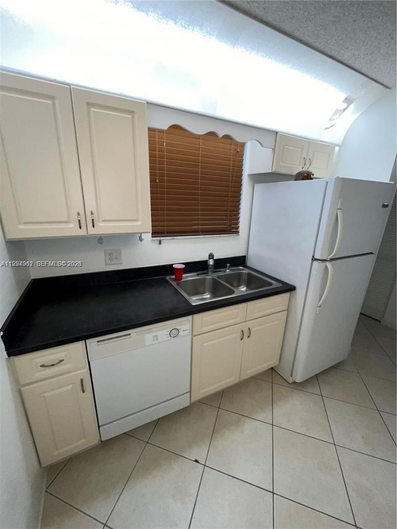 11453 NW 39th Ct, Unit 210-2, Coral Springs, FL 33065 Photo