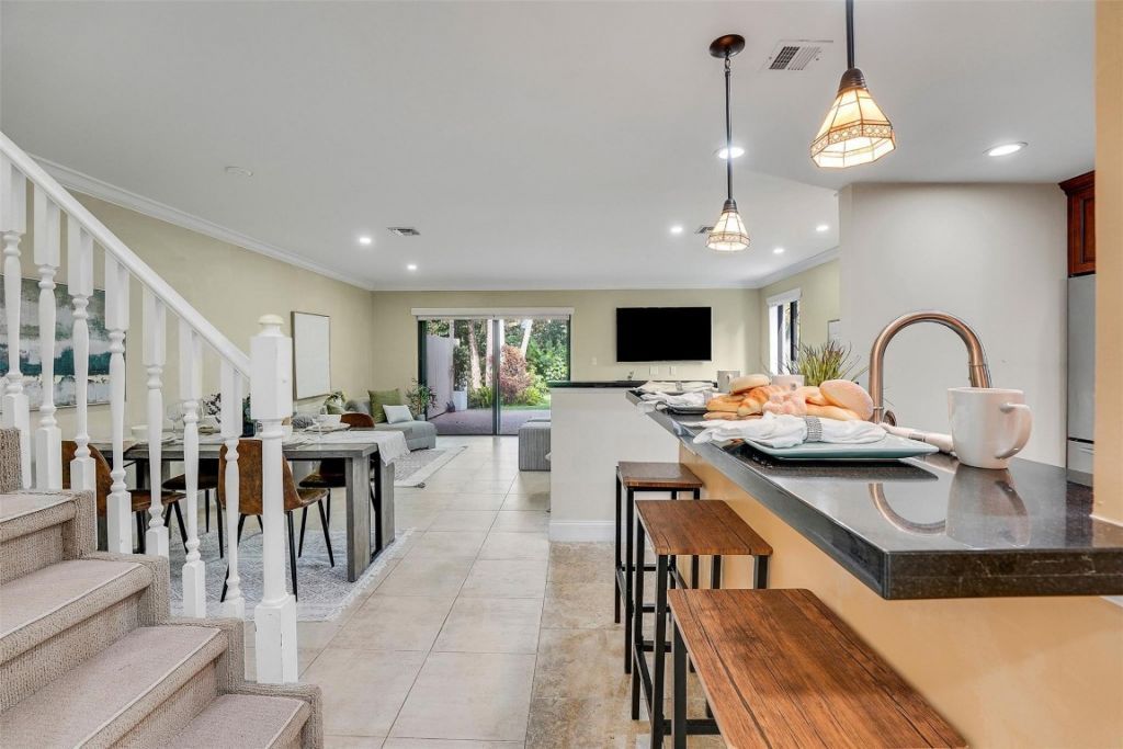 509 NE 19th St, Unit 509, Wilton Manors, FL 33305 Photo