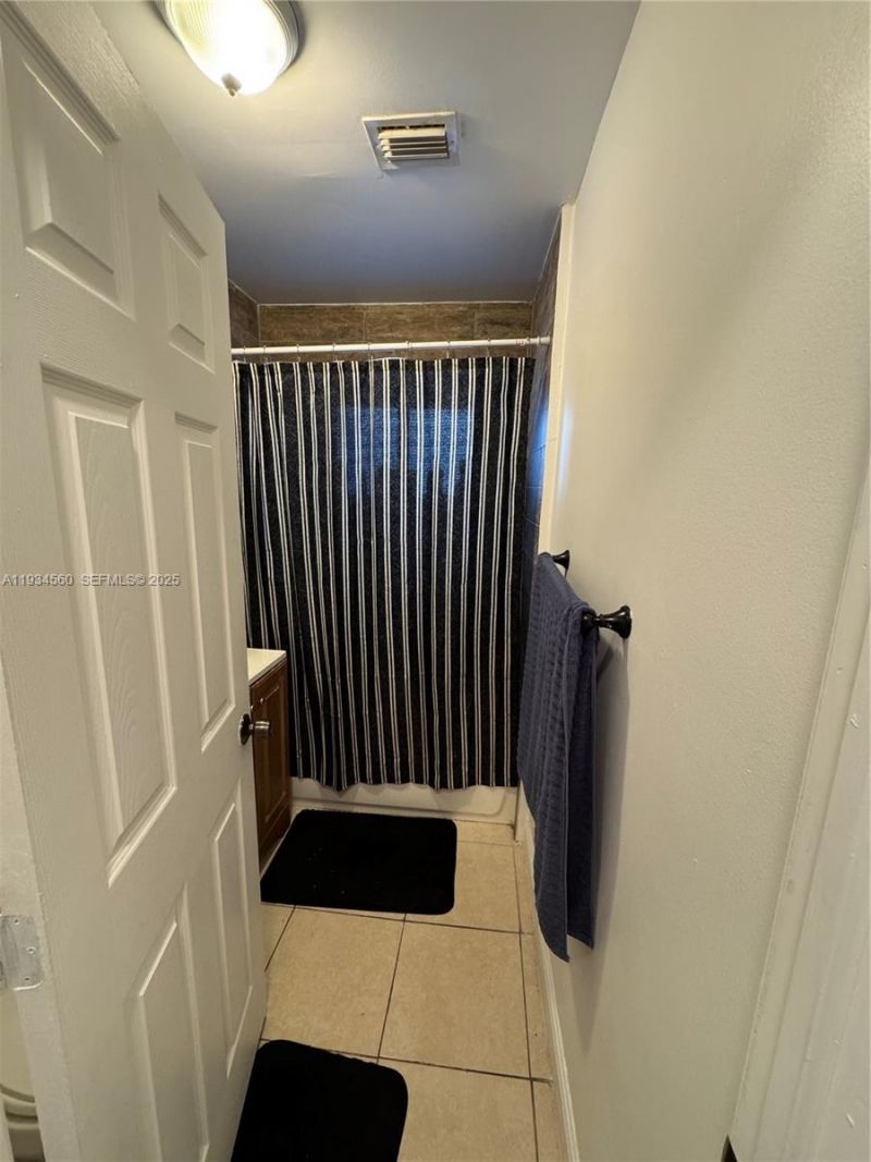 2227 NW 9th Ct, Fort Lauderdale, FL 33311 Photo