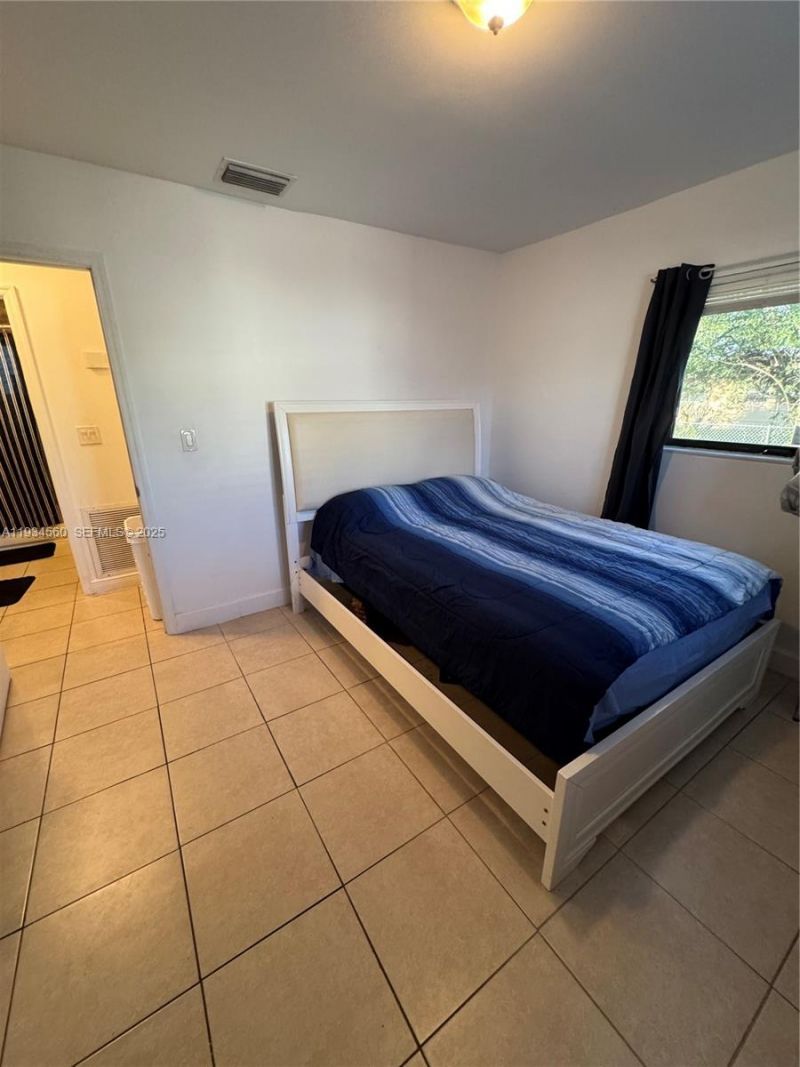 2227 NW 9th Ct, Fort Lauderdale, FL 33311 Photo