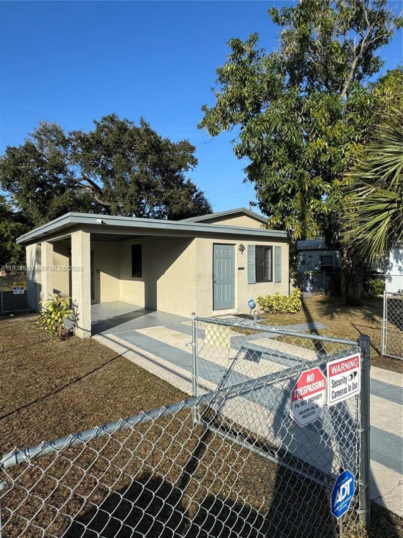 2227 NW 9th Ct, Fort Lauderdale, FL 33311 Photo