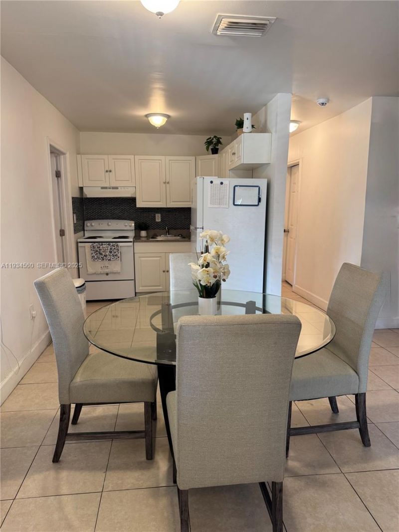 2227 NW 9th Ct, Fort Lauderdale, FL 33311 Photo