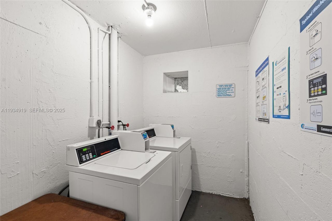 1170 NE 191st St, Unit 35, Miami, FL 33179 Photo