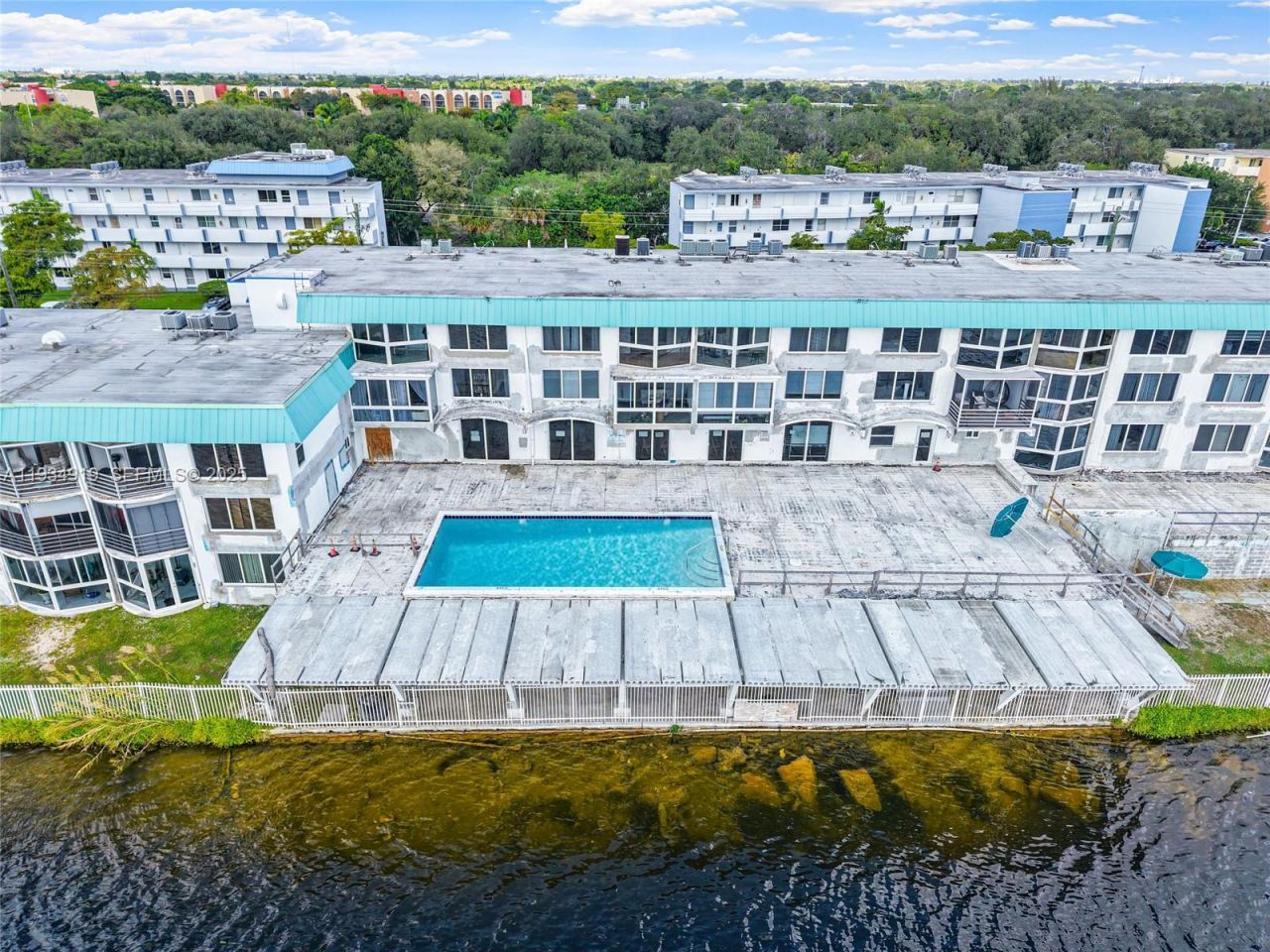 1170 NE 191st St, Unit 35, Miami, FL 33179 Photo