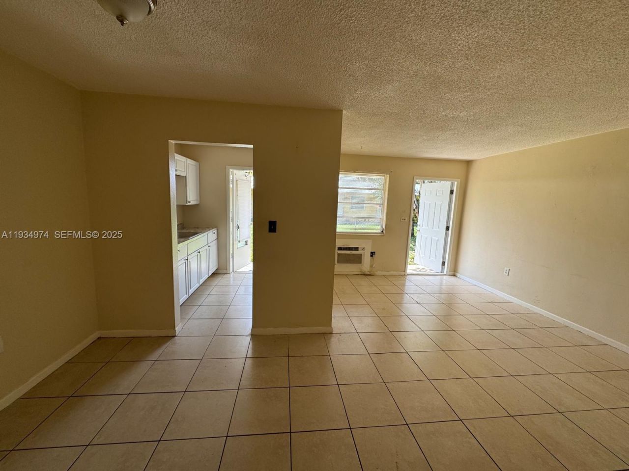 151 NW 164th St, Miami, FL 33169 Photo