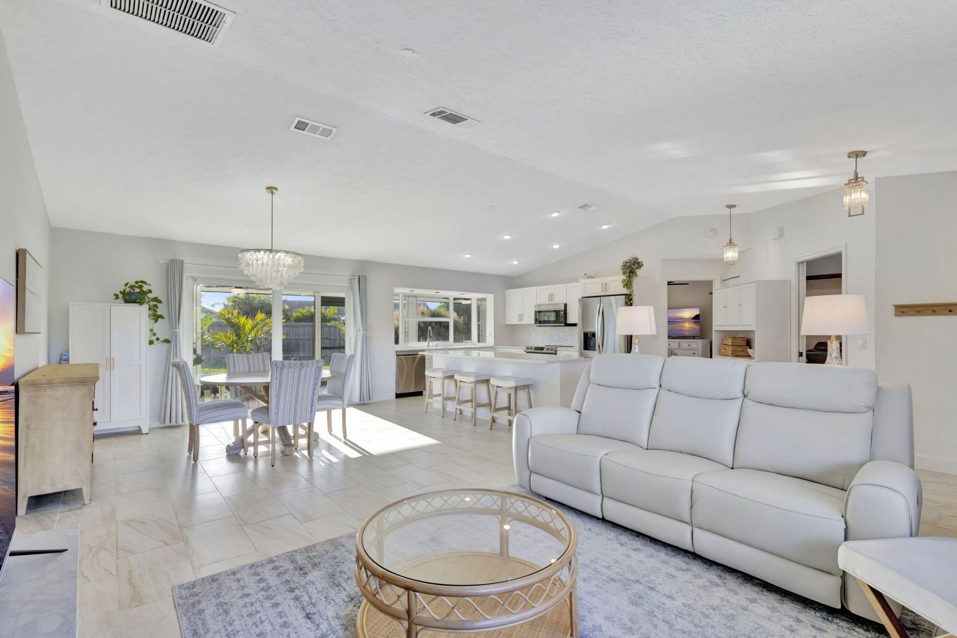 1902 SE South Buttonwood Drive, Port Saint Lucie, FL 34952 Photo