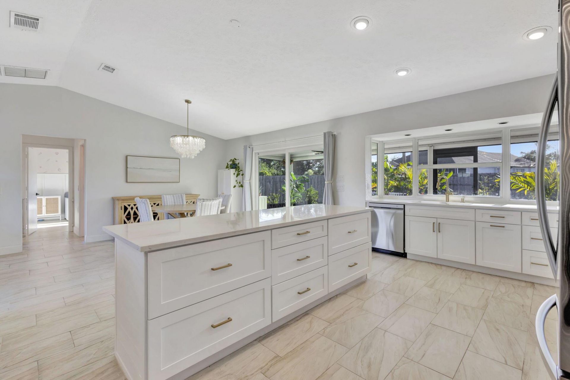 1902 SE South Buttonwood Drive, Port Saint Lucie, FL 34952 Photo